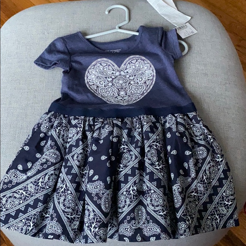 Girls dress